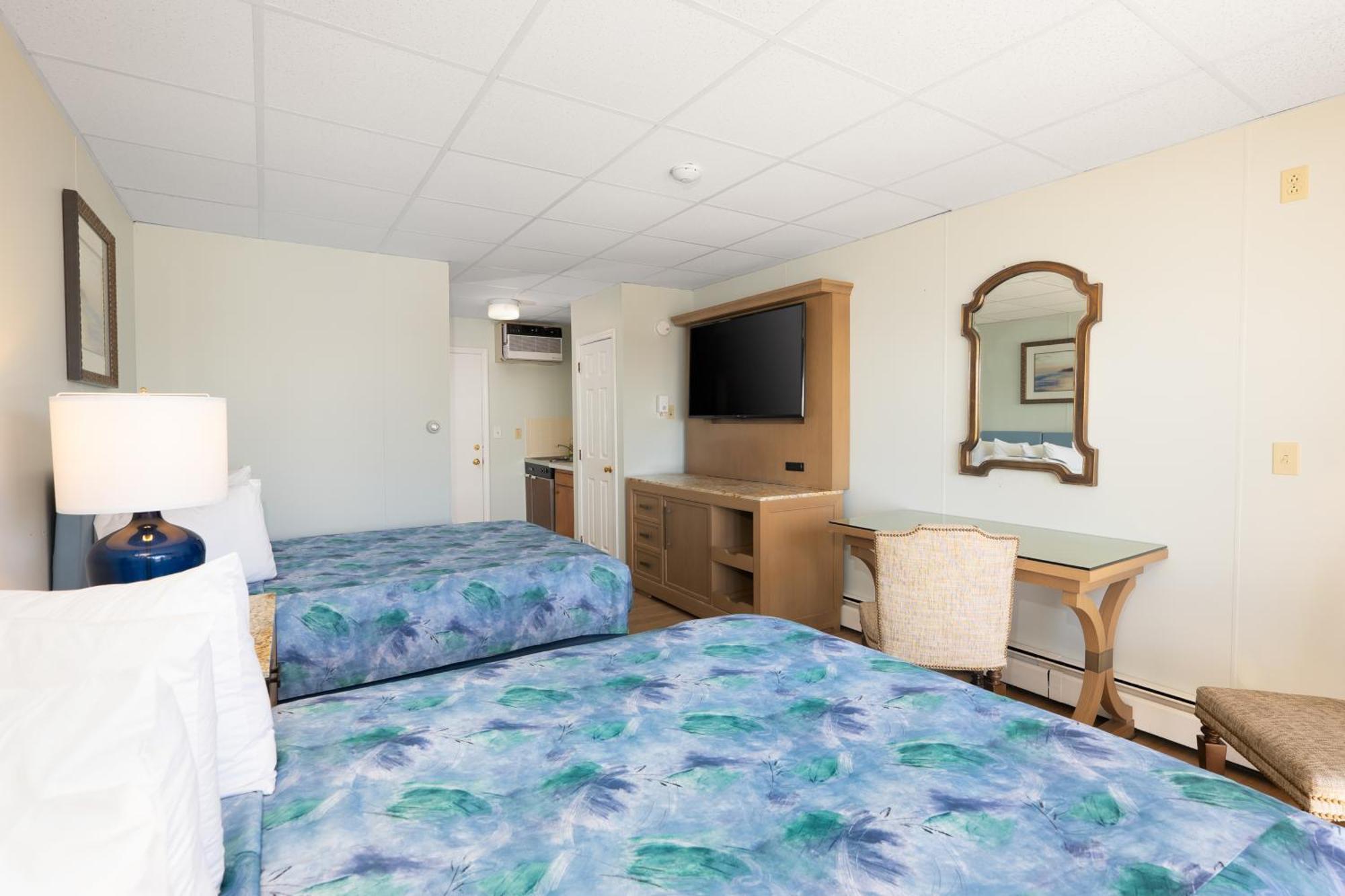 Waves Oceanfront Resort Олд Орчард Бийч Екстериор снимка